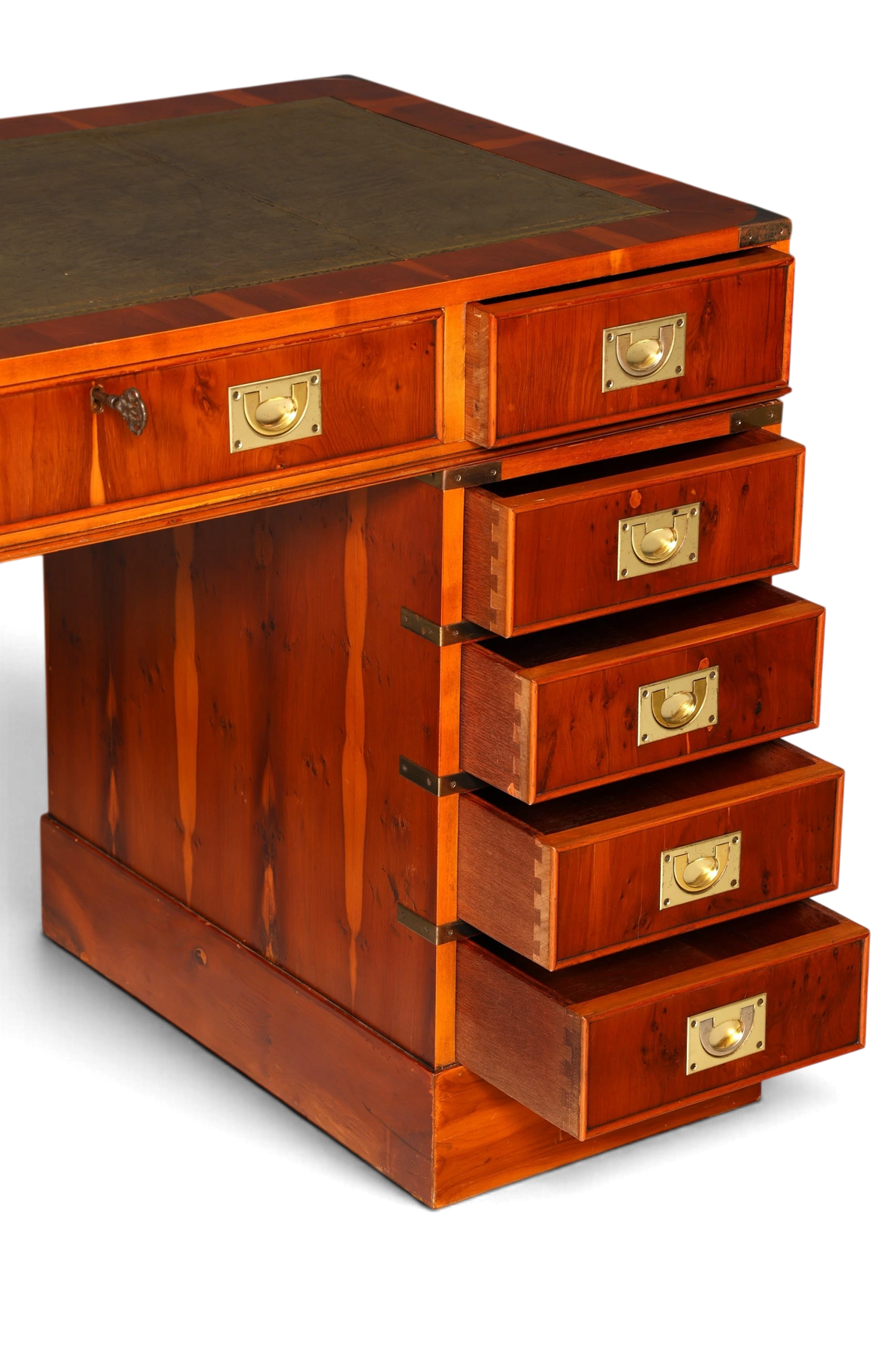 Hauptstadt Möblerei maritimer Military Chest Schreibtisch aus Holz mit grüner Lederauflage und Messingbeschlägen