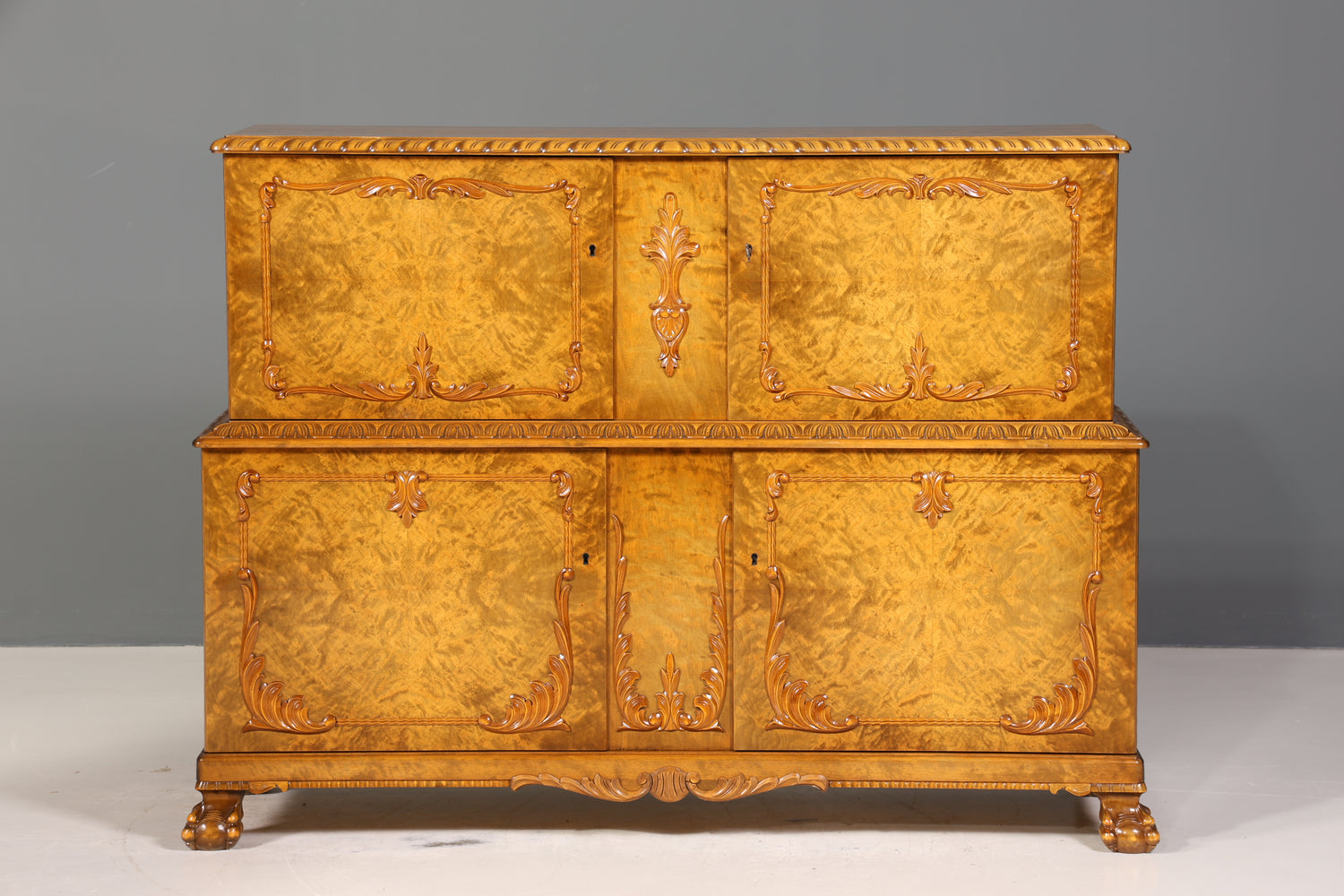 Traumhafter Chippendale Schrank Barock Stil Vertiko Highboard Englisch Antik 50s 60s Kommode