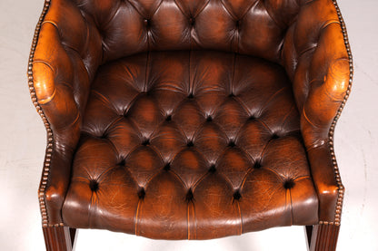 Wunderschöner Original Chesterfield Armlehnstuhl Braun Echt Leder Englisch Herrensessel Schreibtischstuhl Bürostuhl Sekretär Stuhl Antik Vintage