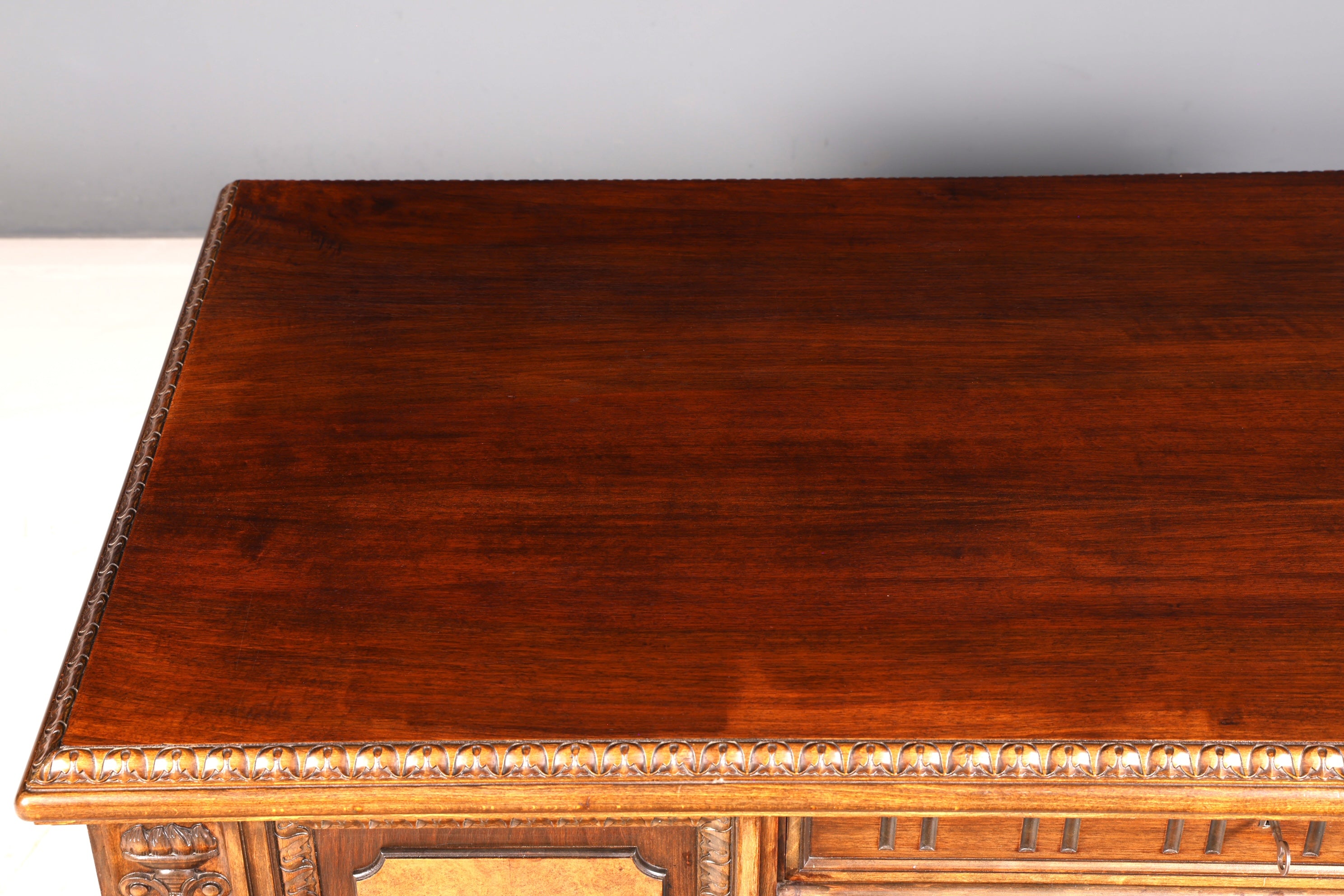 Imposanter Neorenaissance Schreibtisch Herrenzimmer Bürotisch Antik Office Table Echt Holz Vintage