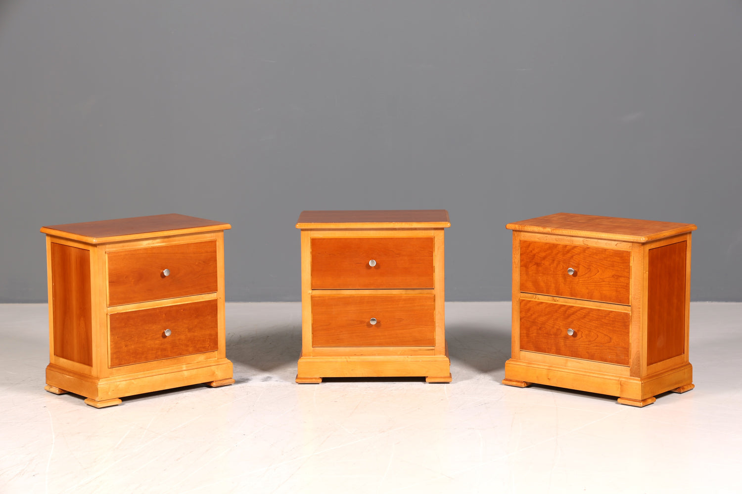 Wunderschöne Kommode der Marke Drexel Heritage Antik Stil Nachttisch USA Schlafzimmer Kommode 3 von 3