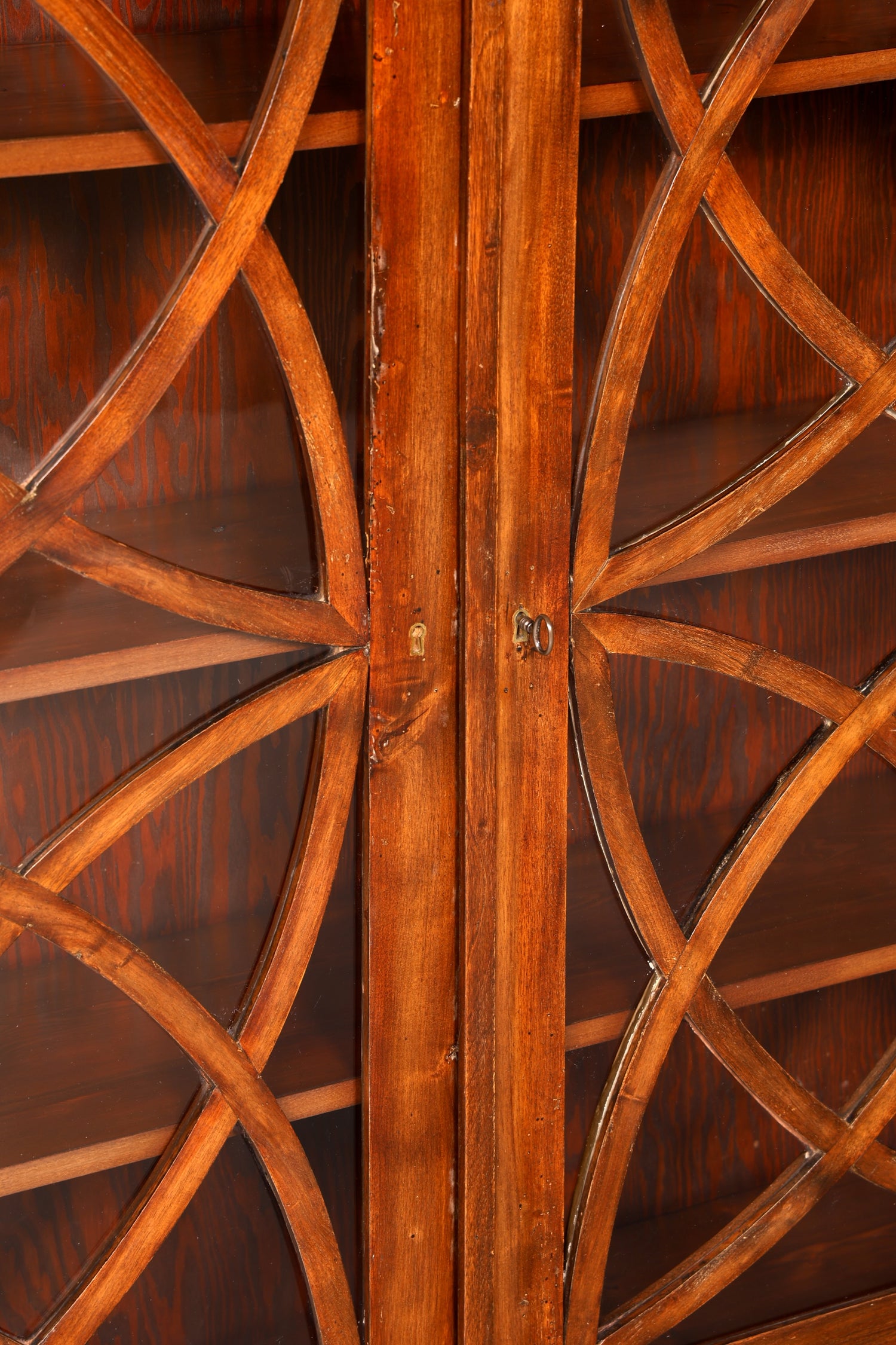 Traumhafter Original Biedermeier Vitrine um 1820 Antiker Schrank Art Deco Bücherregal