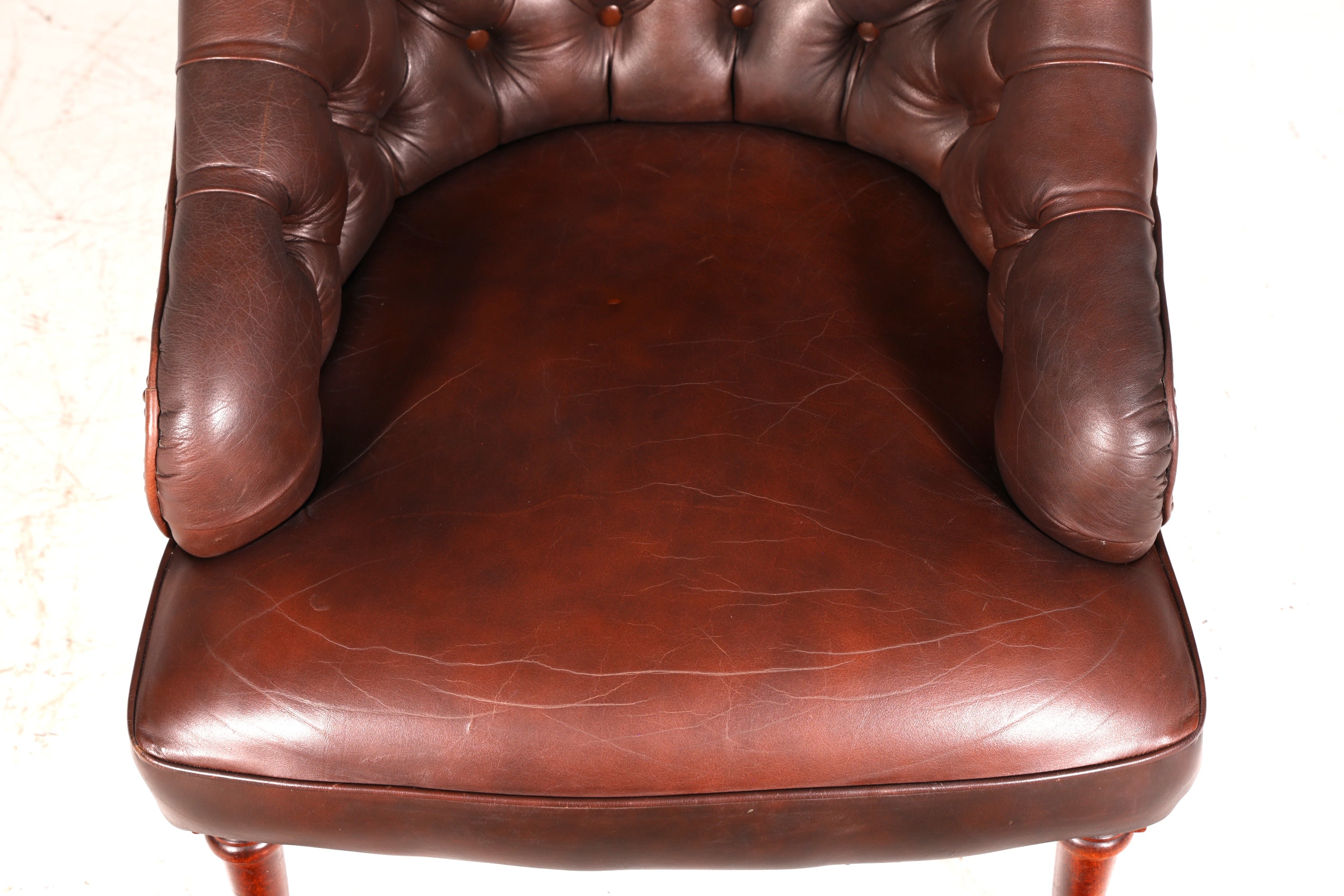 Wunderschöner Chesterfield Ledersessel Braun Echt Leder Englisch Clubsessel Sessel Knopfheftung Sekretär Stuhl Antik Vintage