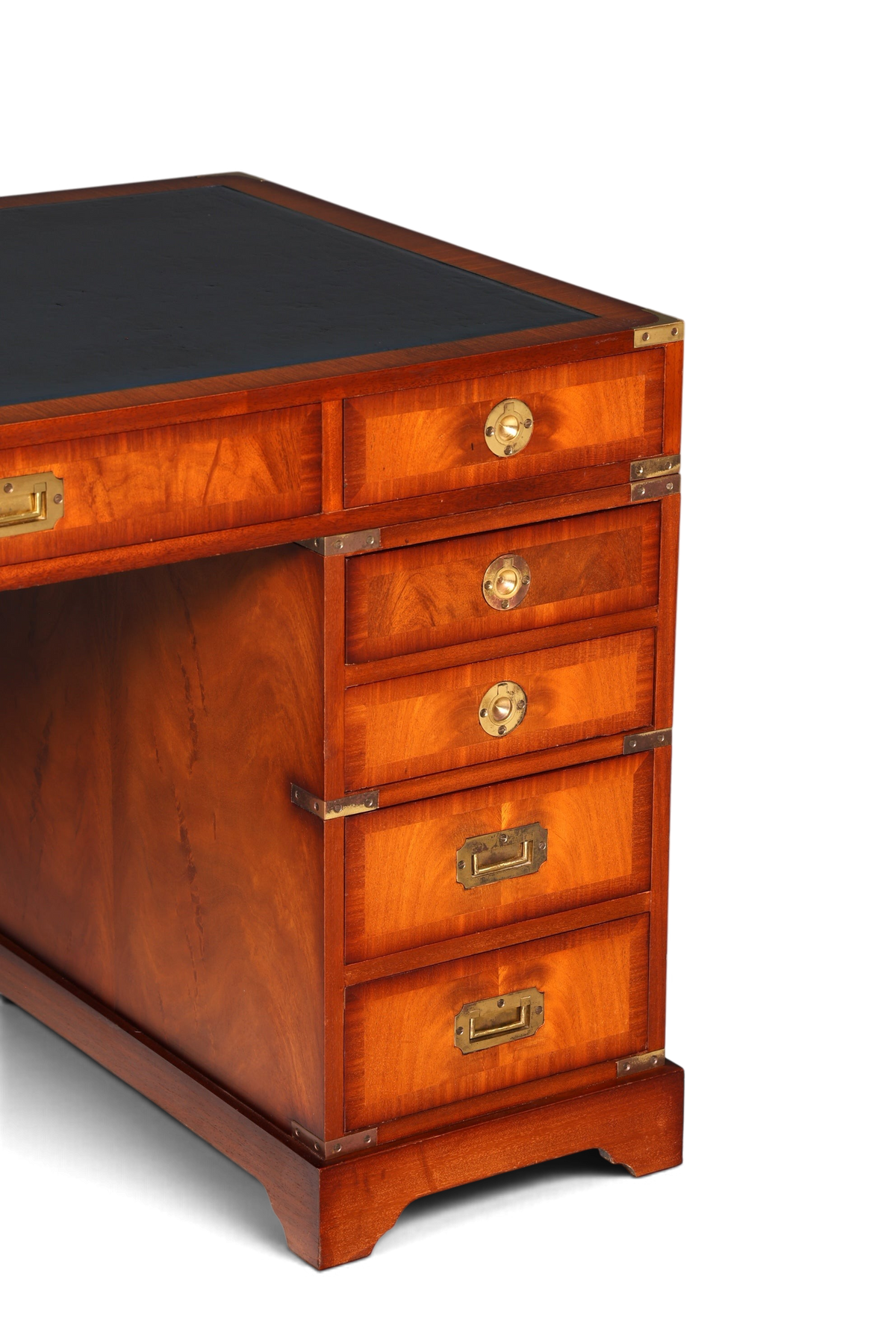 Hauptstadt Möblerei maritimer Military Chest Schreibtisch aus Holz mit Lederauflage und Messingbeschlägen