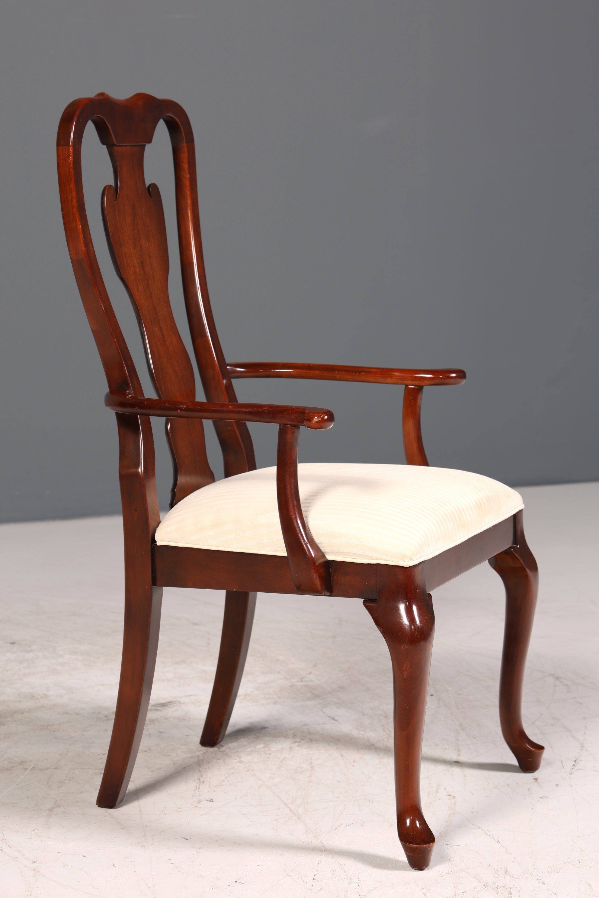 F140 Finish 2v2 DREXEL Wunderschöner Englischer Stuhl UK Küchenstuhl Antik Stil Sekretär Stuhl Polsterstuhl