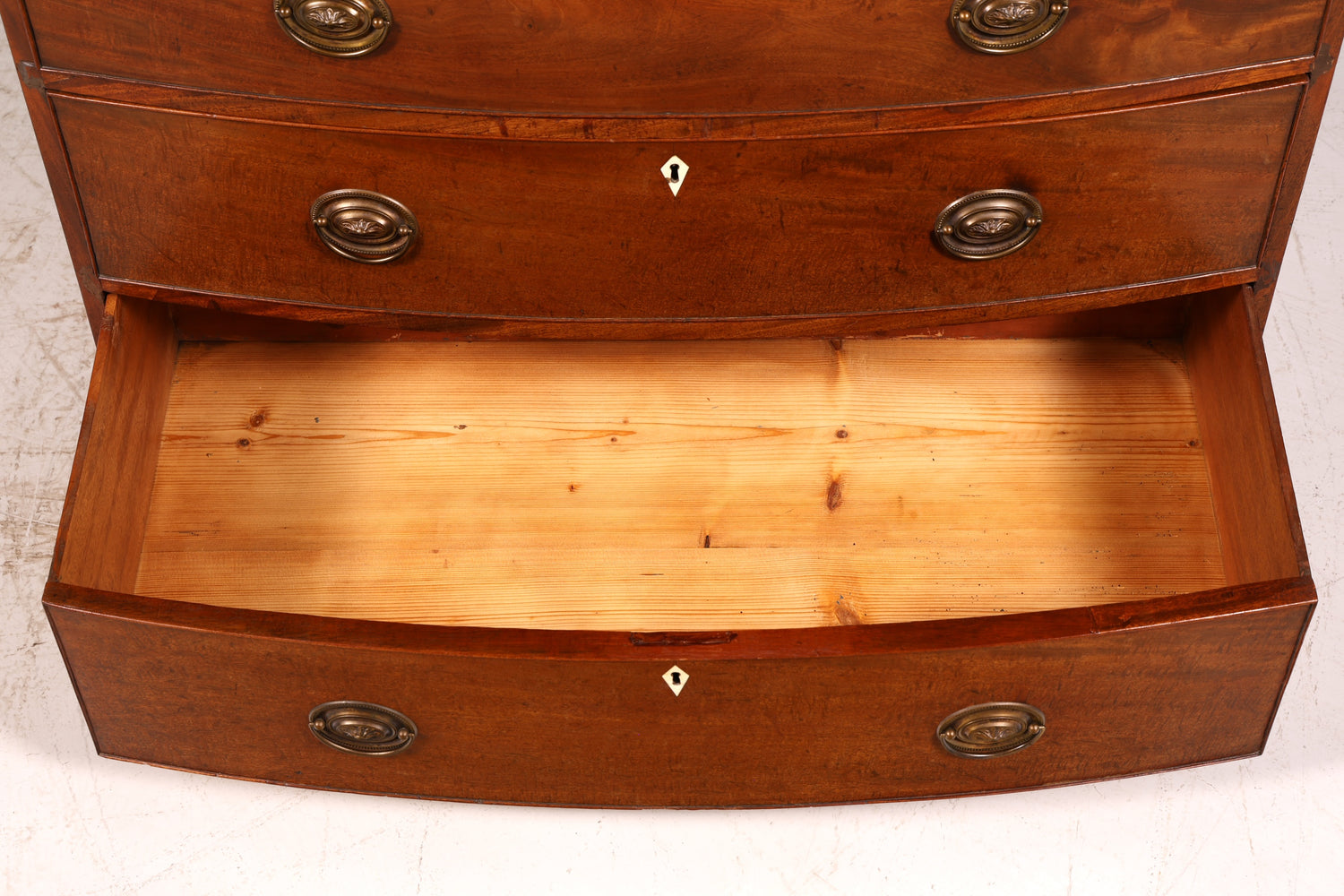 Wunderschöne Englische Kommode Mahagoni Antik Schubladenkommode Bow Front Schrank Sideboard Vintage