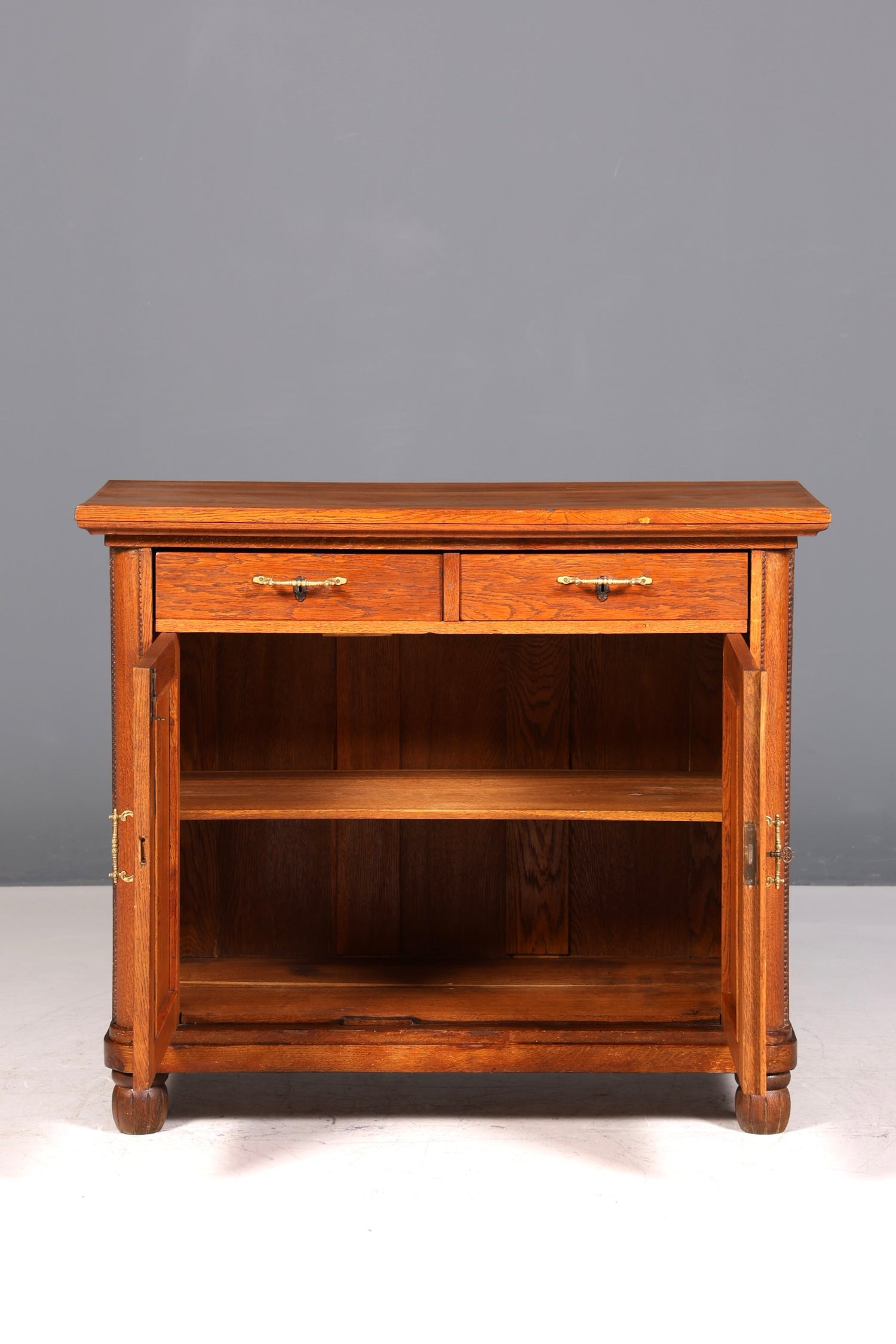 Beautiful Art Nouveau chest of drawers, sideboard, antique oak cabinet, Gründerzeit hallway chest of drawers