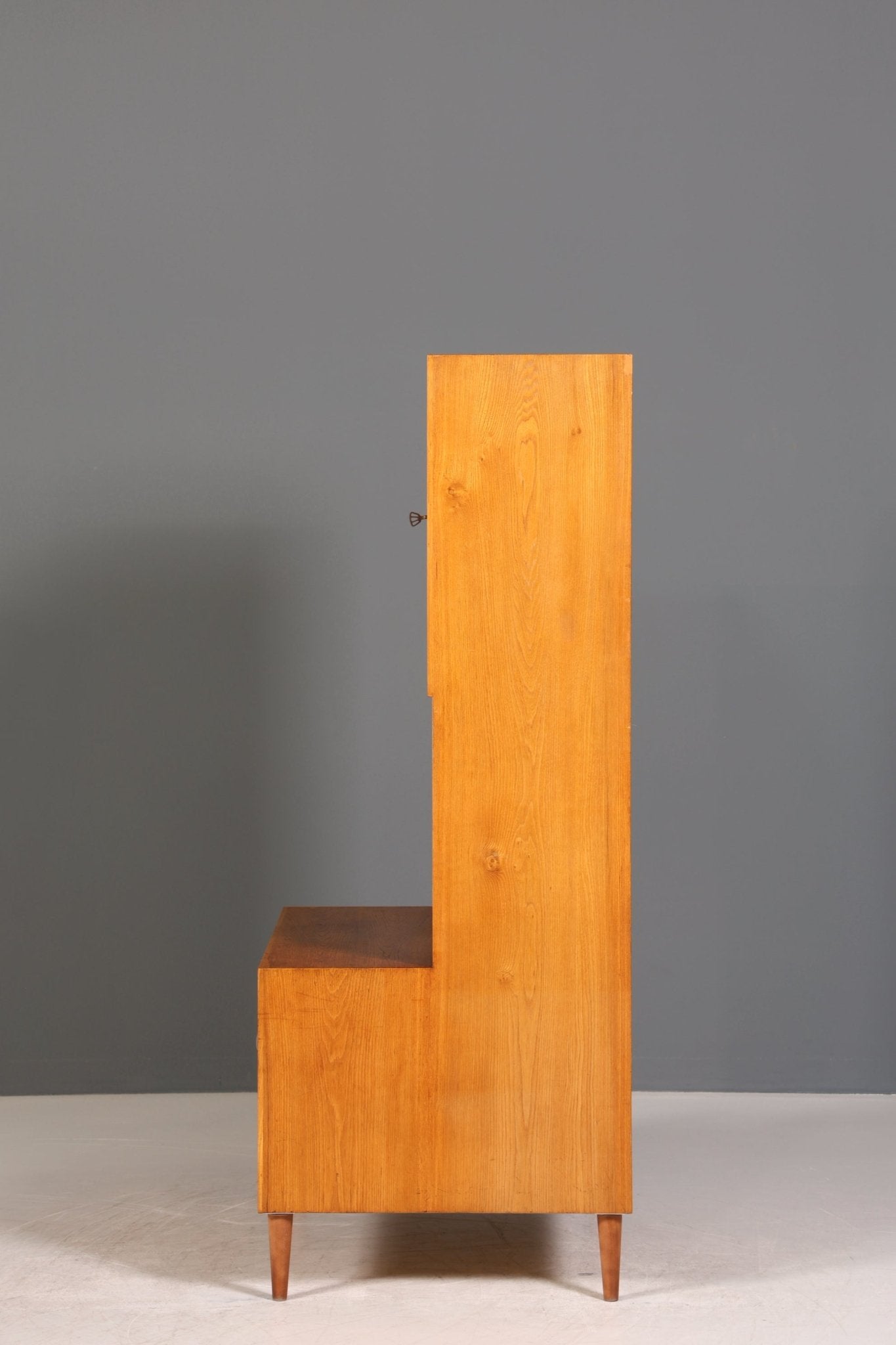 Schlichter Mid Century Schrank Danish Design Regal Retro Nussbaum 60s Bücherregal Buchablage