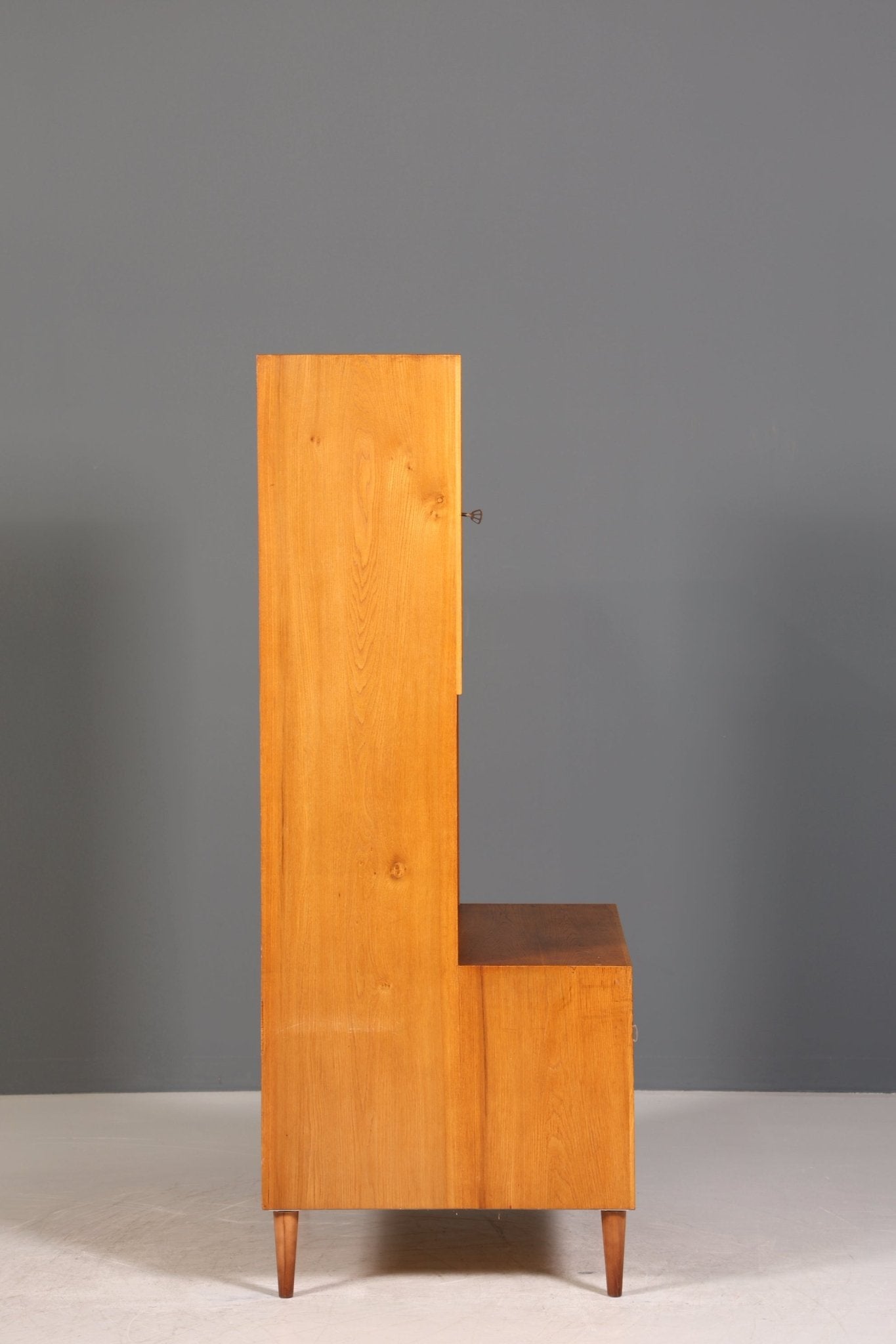 Schlichter Mid Century Schrank Danish Design Regal Retro Nussbaum 60s Bücherregal Buchablage