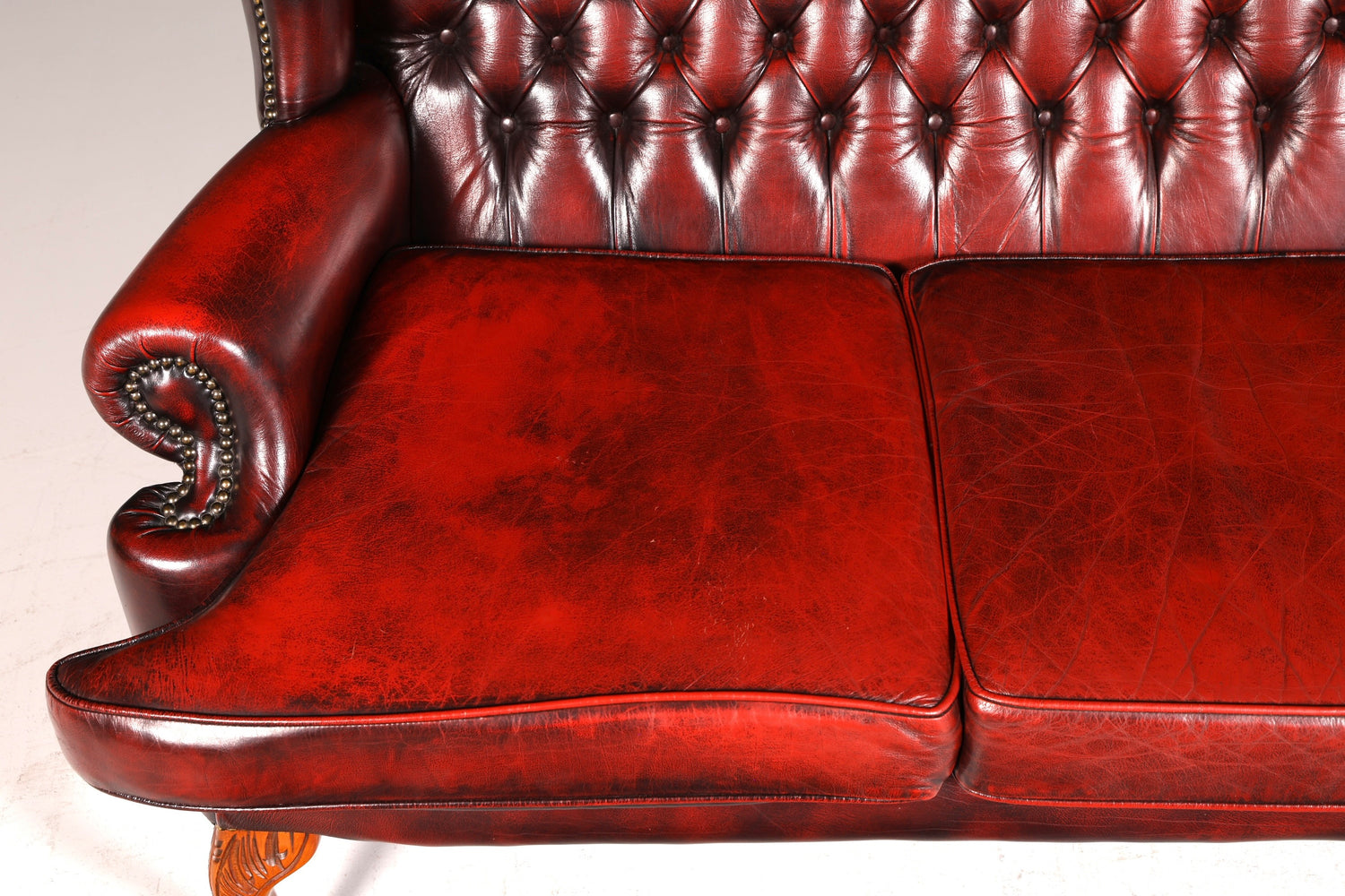 Wunderschönes Original Chesterfield Queen Anne Sofa 3er Sofa Englische Leder Couch Polstersofa Antik England
