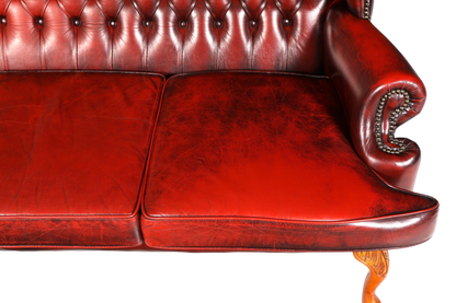 Hauptstadt Möblerei Chesterfield 3er Sofa aus rotem Echtleder mit Knopfheftung und Ziernägeln im englischen Stil