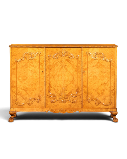 Hauptstadt Möblerei Chippendale Highboard aus massivem Holz mit aufwendigen Schnitzereien im Barock Stil
