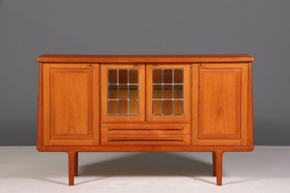 Traumhaftes Mid Century Sideboard Danish Design Vitrine Kommode Made in Norway Nussbaum Schrank Highboard