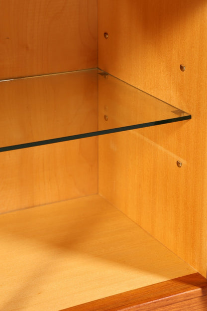 Traumhaftes Mid Century Sideboard Danish Design Vitrine Kommode Made in Norway Nussbaum Schrank Highboard
