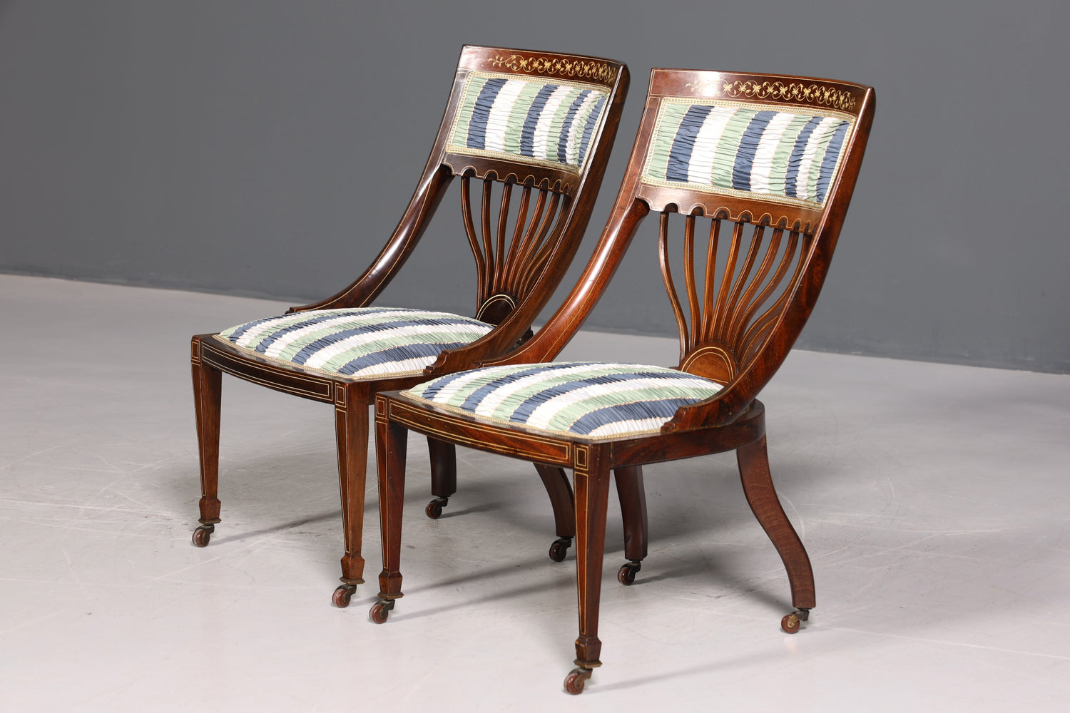 2x Wunderschöne Englische Stühle Edwardian Stuhl Set Antik Küchenstühle Polsterstühle Stuhl Set