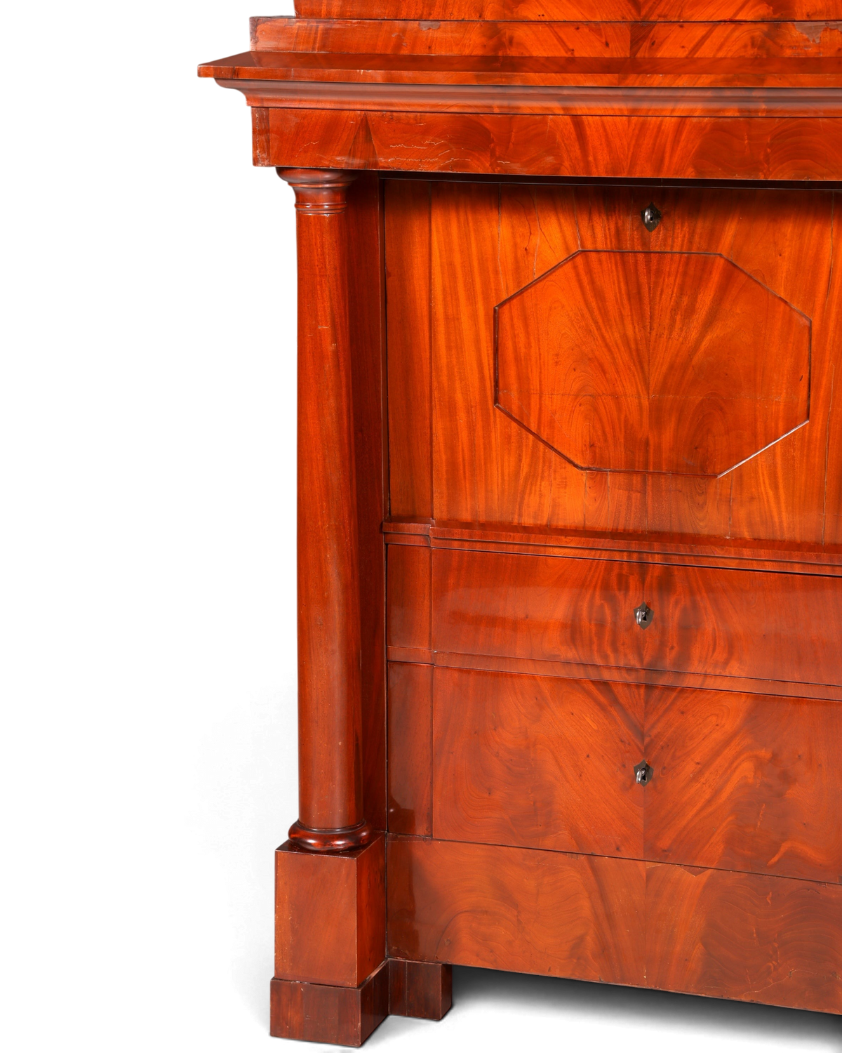 Hauptstadt Möblerei Biedermeier sekreter, 1860 yapımı, masif ahşap, sütun detaylı ve zengin ahşap dokulu antika büro.