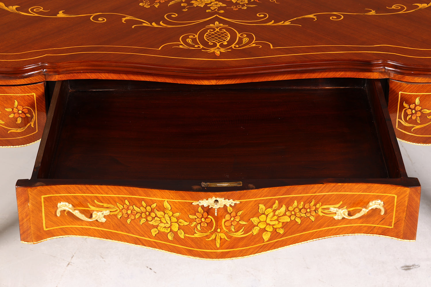 Prächtiger XXL Louis XV Stil Schreibtisch French Desk Antik Intarsien Bürotisch Office Table