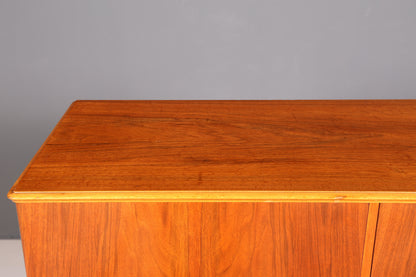 Wunderschöner Mid Century Schrank 60er Jahre Wäscheschrank Aktenschrank Kommode Vintage Designer