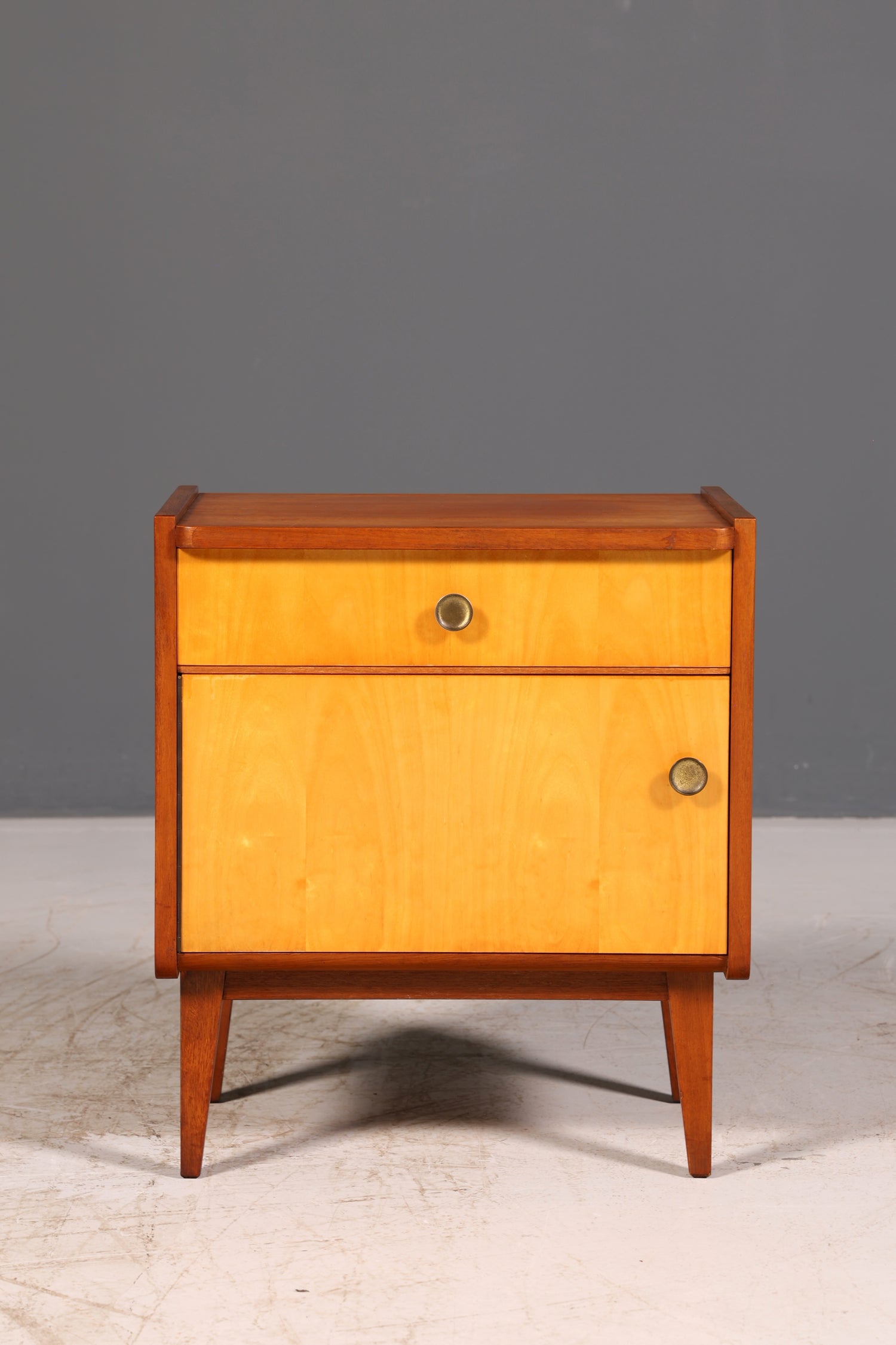 Wunderschöner Mid Century Nachttisch Vintage Danish Design Kommode Beistelltisch Nachtschrank Retro echt Holz 2 von 2
