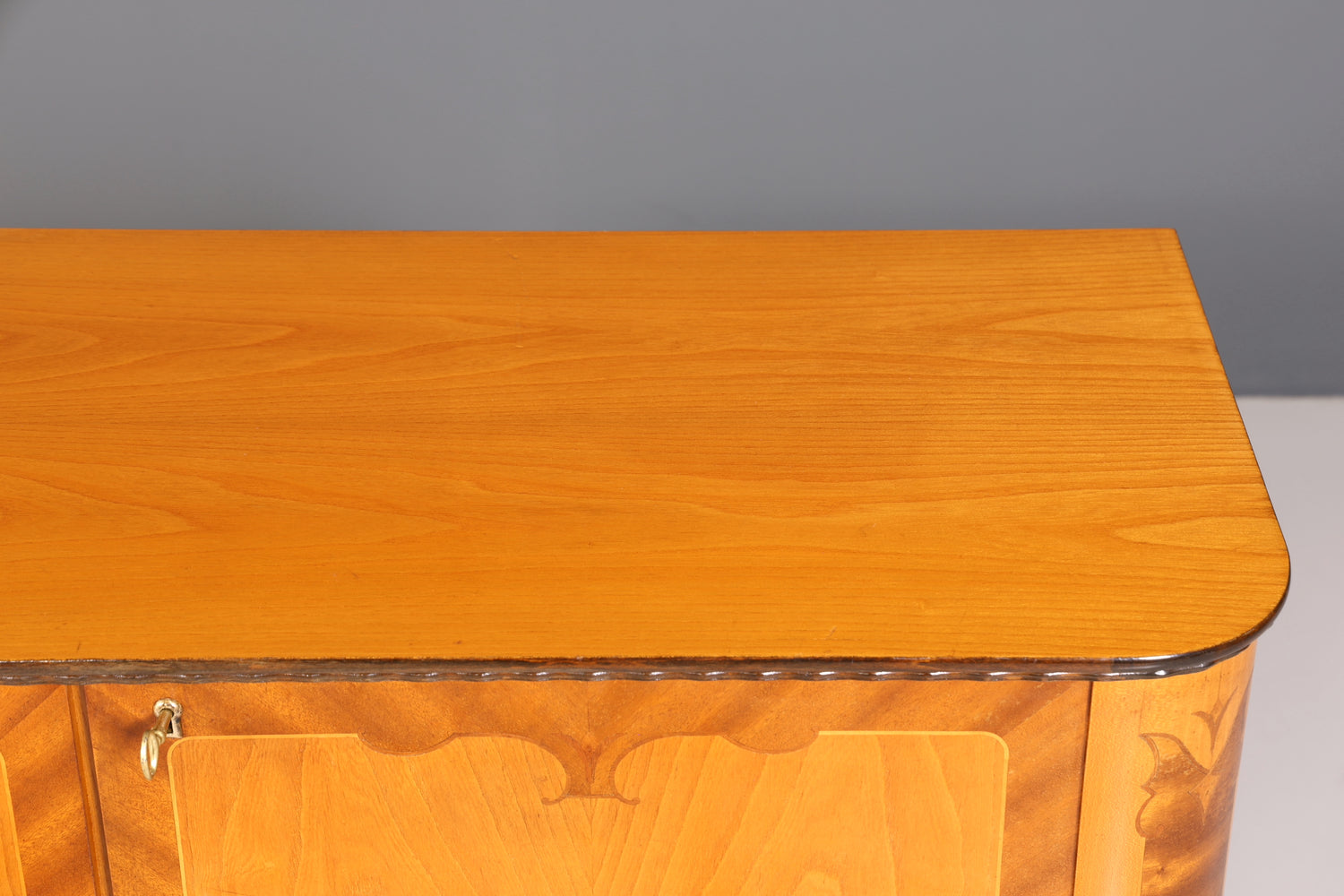 Stilvolles Original Art Deco Schrank Vertiko Sideboard um 1930 Highboard Kommode