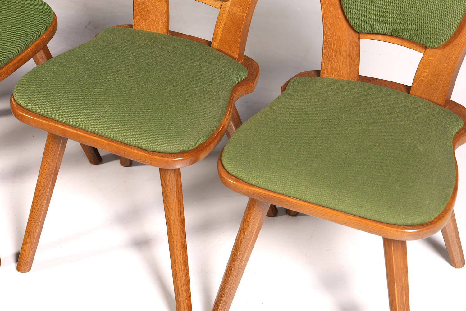 4x Schlichte Landhausstil Stühle mit zwei Hocker Retro Stuhlset Antik Stil Eiche Küchenstühle Bauernstühle Esszimmer Stühle