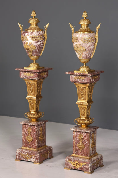 Wunderschöne Barock Stil Säule mit Vase Louis XV Marmor Blumensäule Naturstein Sockel Ablage