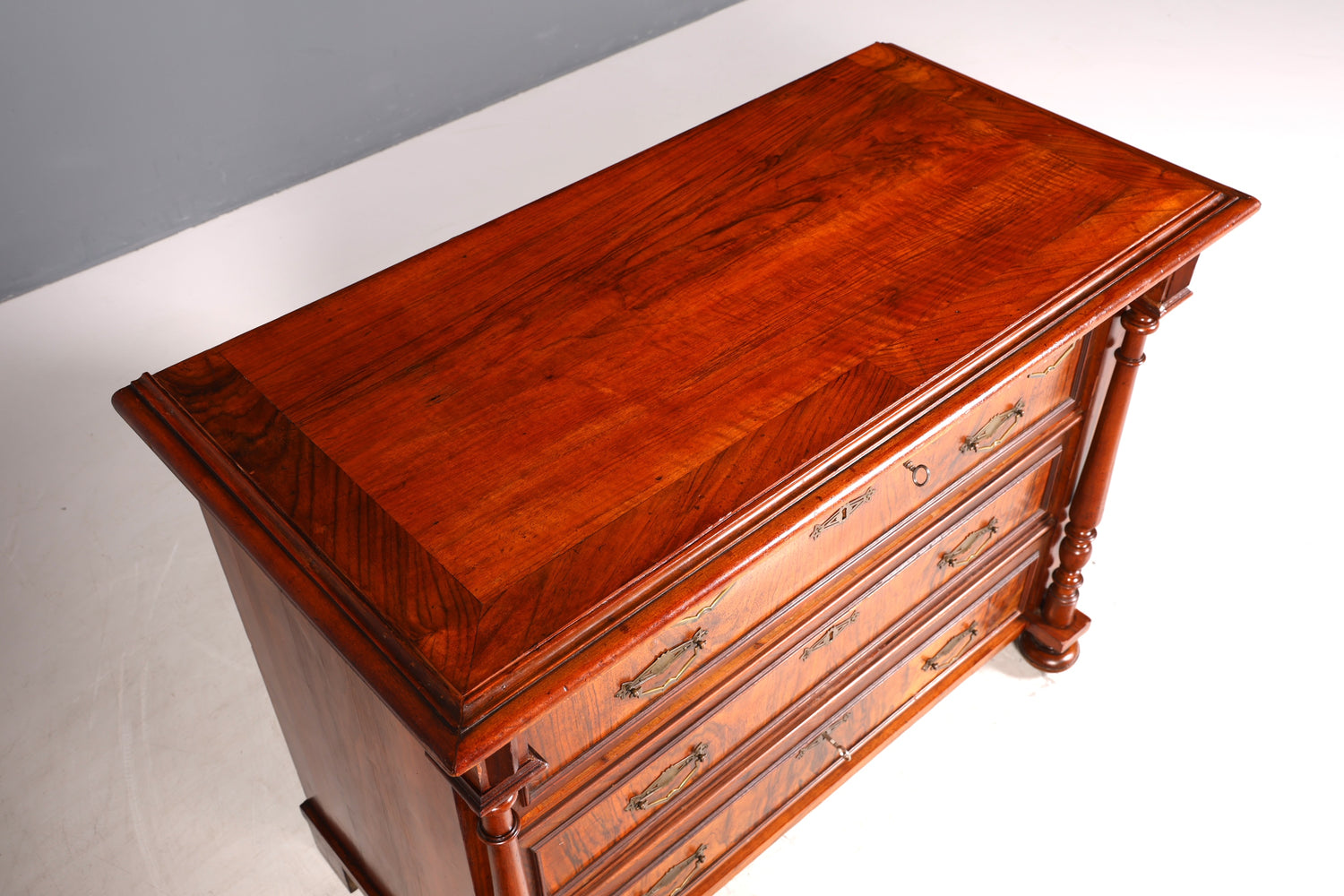Beautiful Gründerzeit Louis Philippe chest of drawers, walnut sideboard circa 1880