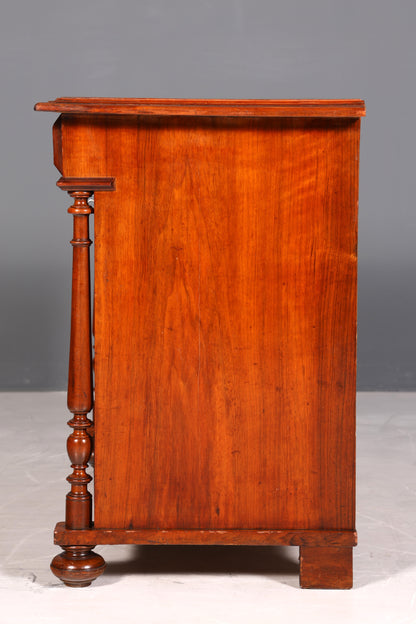 Beautiful Gründerzeit Louis Philippe chest of drawers, walnut sideboard circa 1880