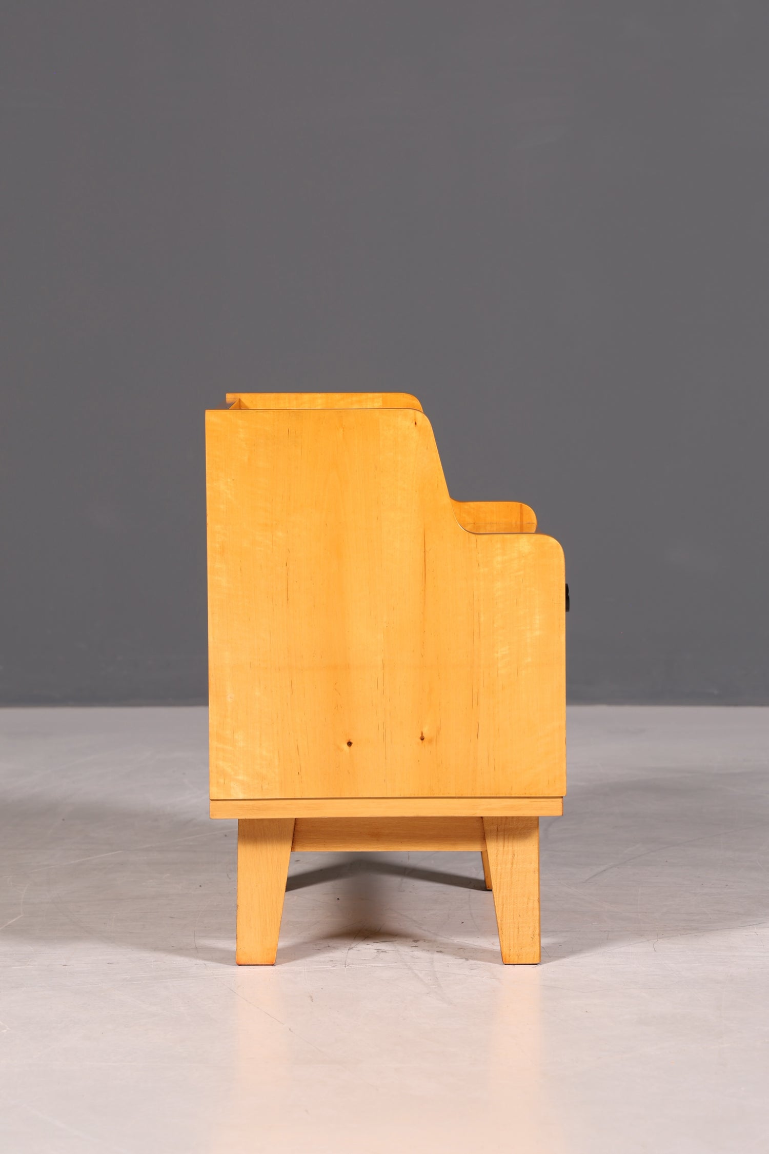 Schlichte Mid Century Kommode Vintage Klappschränkchen Danish Design Nachttisch 1 von 2