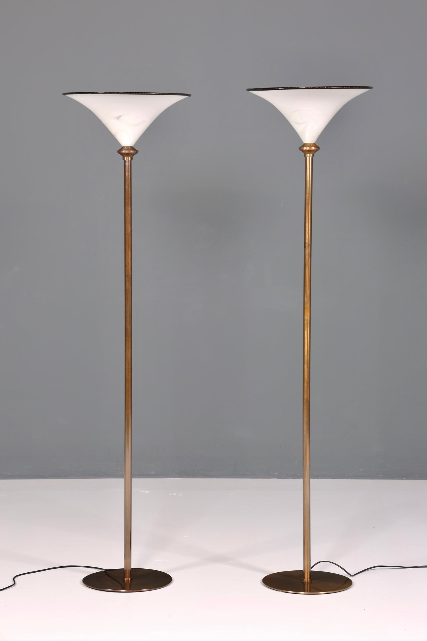 Beautiful Italian floor lamp by Barovier &amp;amp; Toso, Murano glass lampshade, uplighter, floor lamp, 1 of 2