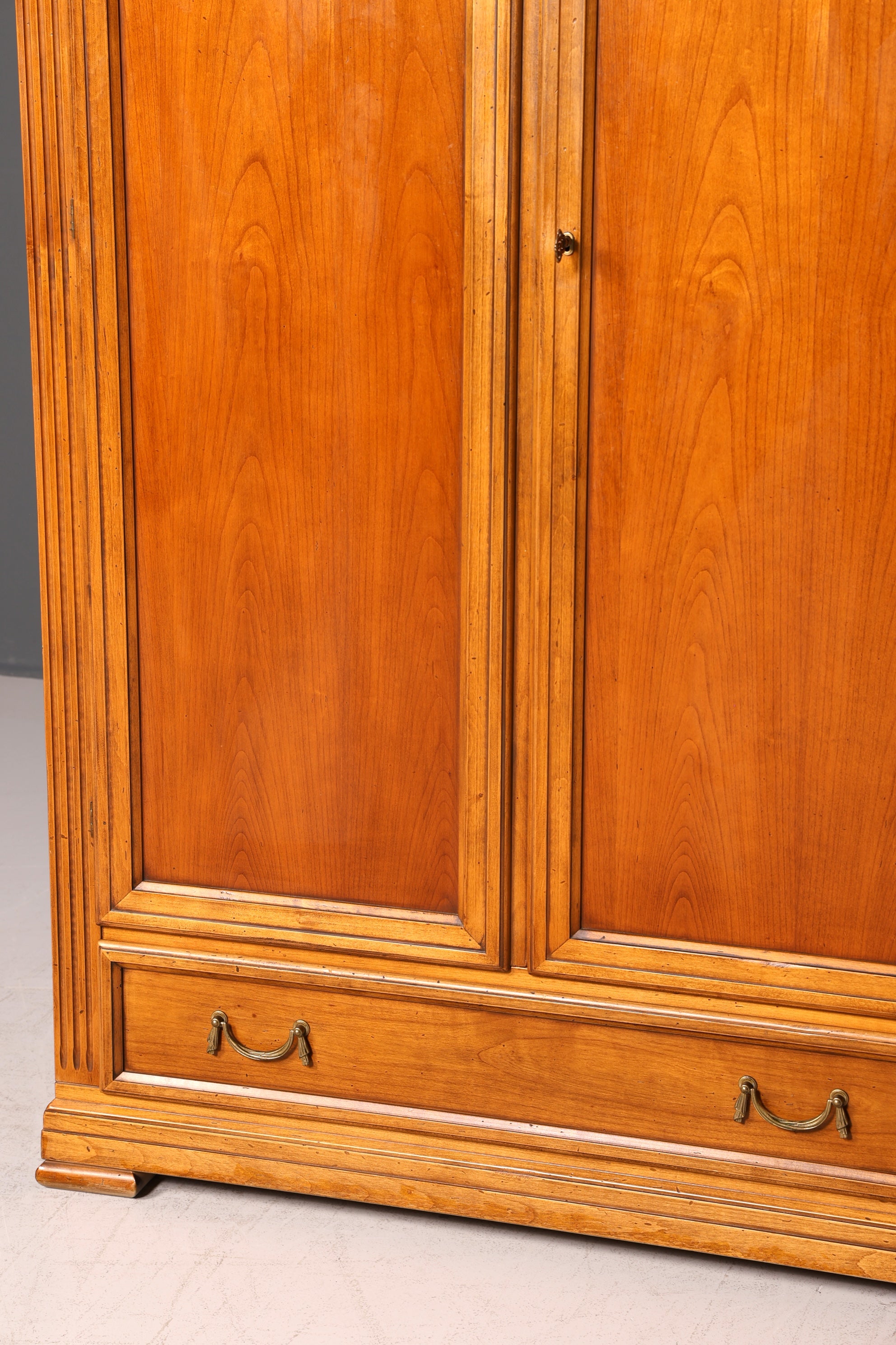 Traumhafter Original Selva Schrank Villa Borghese Antik Stil Massiv Holz Dielenschrank Kleiderschrank