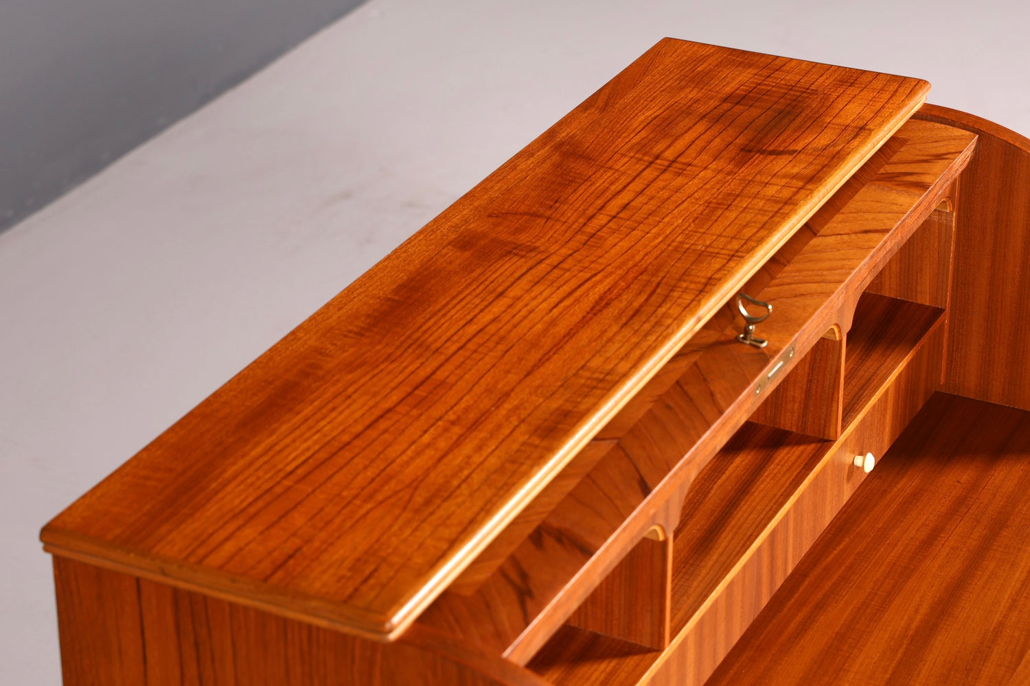 Wunderschöner Mid Century Rollladen Sekretär Danish Design echt Holz Schreibkommode 60er Jahre