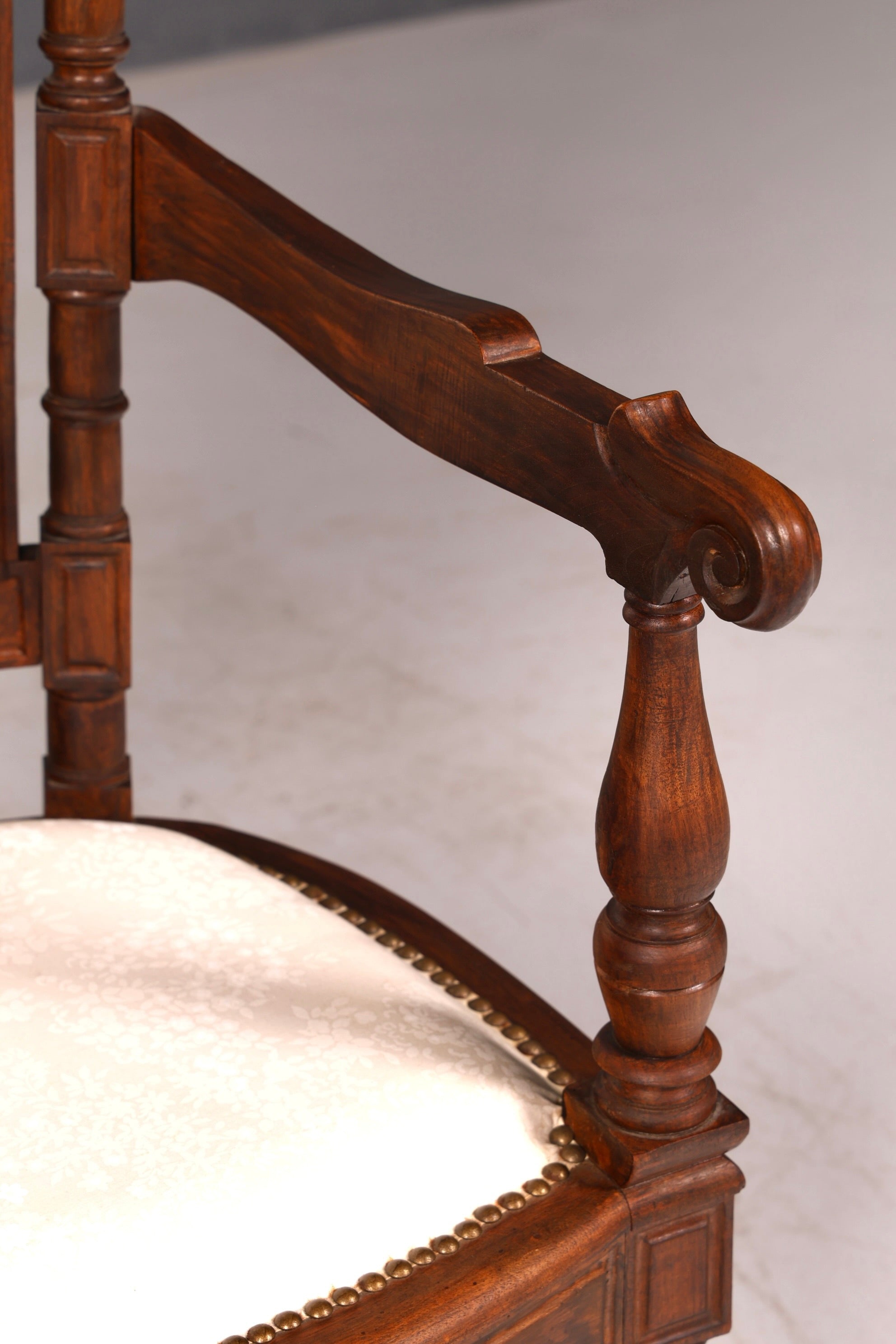Edler Neorenaissance Armlehnstuhl Antik Stuhl Gründerzeit Sekretär Stuhl Schreibtischstuhl Polsterstuhl 1 von 2