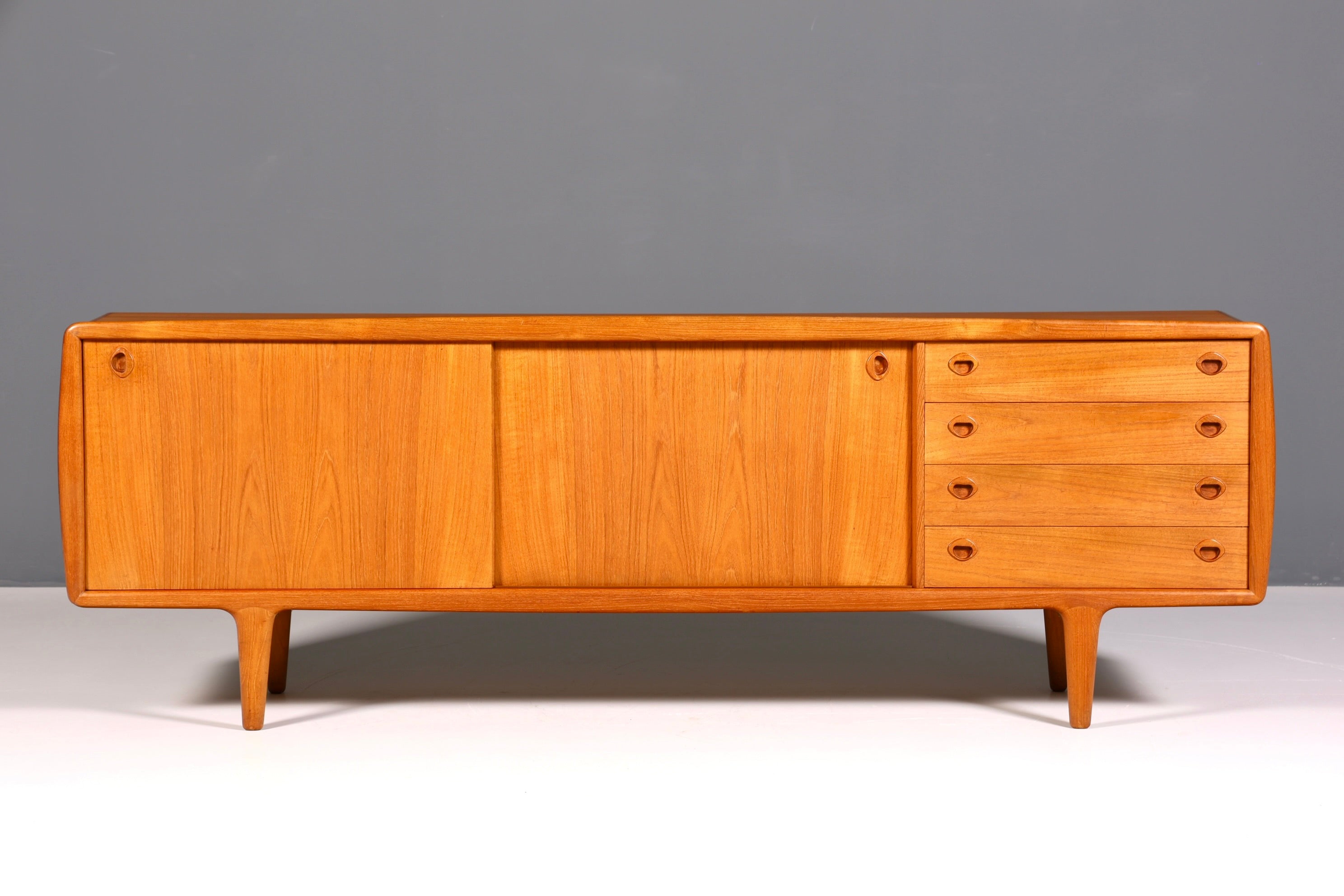 Beeindruckendes Original H.P. Hansen XXL Sideboard Teak Holz TV Kommode Vintage Schrank
