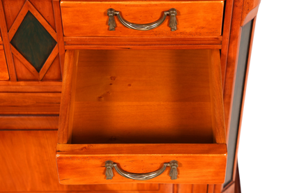 Hauptstadt Möblerei Kommode im Biedermeier Stil aus Eibe mit offener Schublade und antiken Metallgriffen