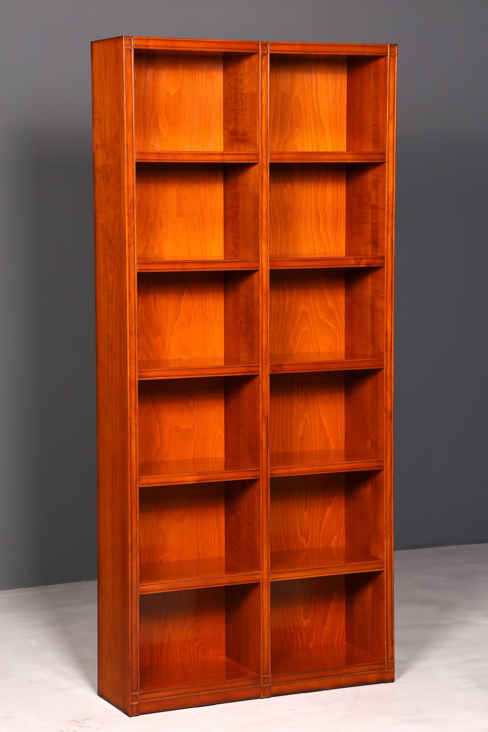 Wunderschönes XXL Englisches Bücherregal Eibe Antik Regal Standregal Bookshelf Buchablage echt Holz
