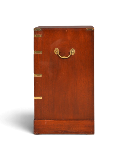 Hauptstadt Möblerei maritime Military Chest Kommode aus massivem Holz mit Messingbeschlägen im englischen Stil