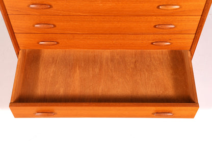 Elegant original Dyrlund secretary desk, mid-century design, teak wood chest of drawers, writing desk