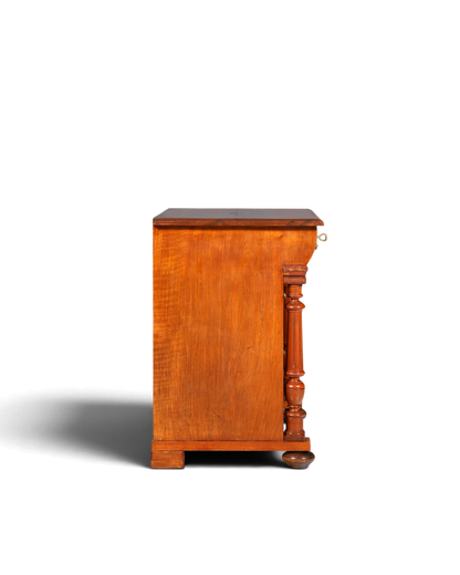 Hauptstadt Möblerei Gründerzeit Kommode im Louis Philippe Stil aus massivem Holz mit schöner Maserung, Seitenansicht