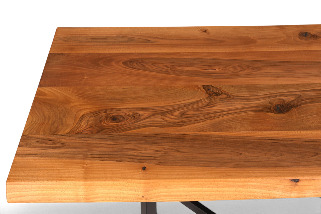 Edler Nussbaum Tisch 260cm-97cm Esszimmer Tisch Baumkanten Platte massiv Holz Küchentisch