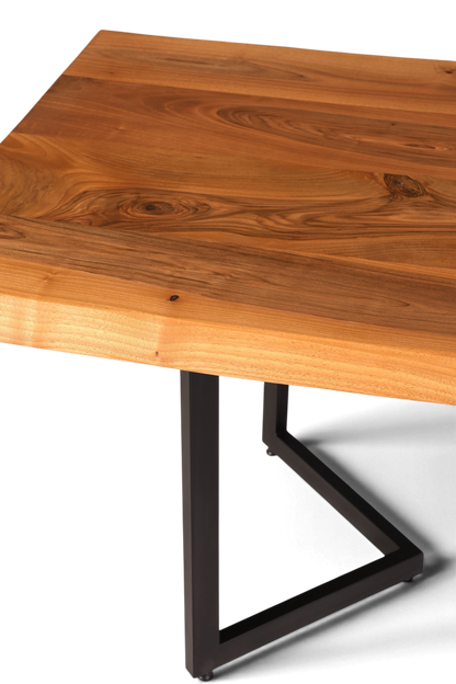 Edler Nussbaum Tisch 260cm-97cm Esszimmer Tisch Baumkanten Platte massiv Holz Küchentisch