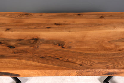 Wunderschöner Nussbaum Tisch 240cm-95cm Esszimmer Tisch Baumkanten Platte massiv Holz Küchentisch