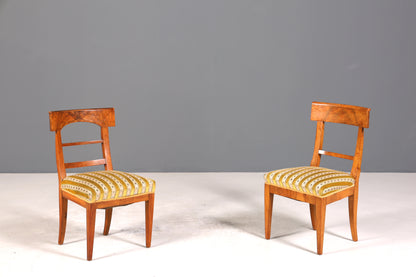 Traumhafter Biedermeier Stuhl Antik Küchenstuhl echt Holz Sekretär Stuhl Esszimmer Stuhl 1 von 2