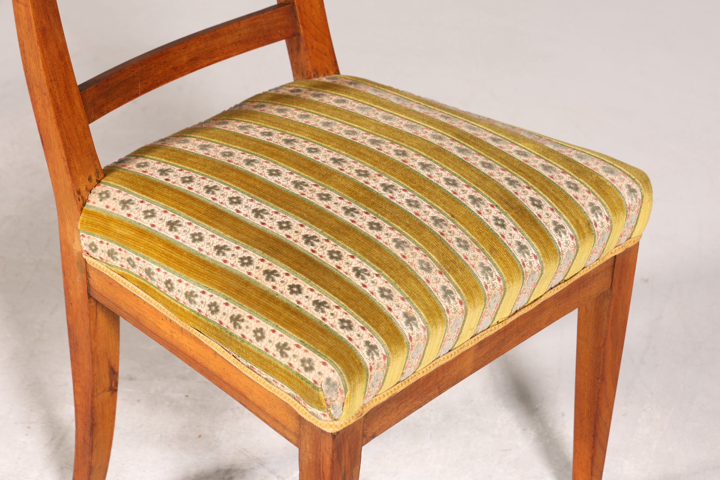 Traumhafter Biedermeier Stuhl Antik Küchenstuhl echt Holz Sekretär Stuhl Esszimmer Stuhl 2 von 2