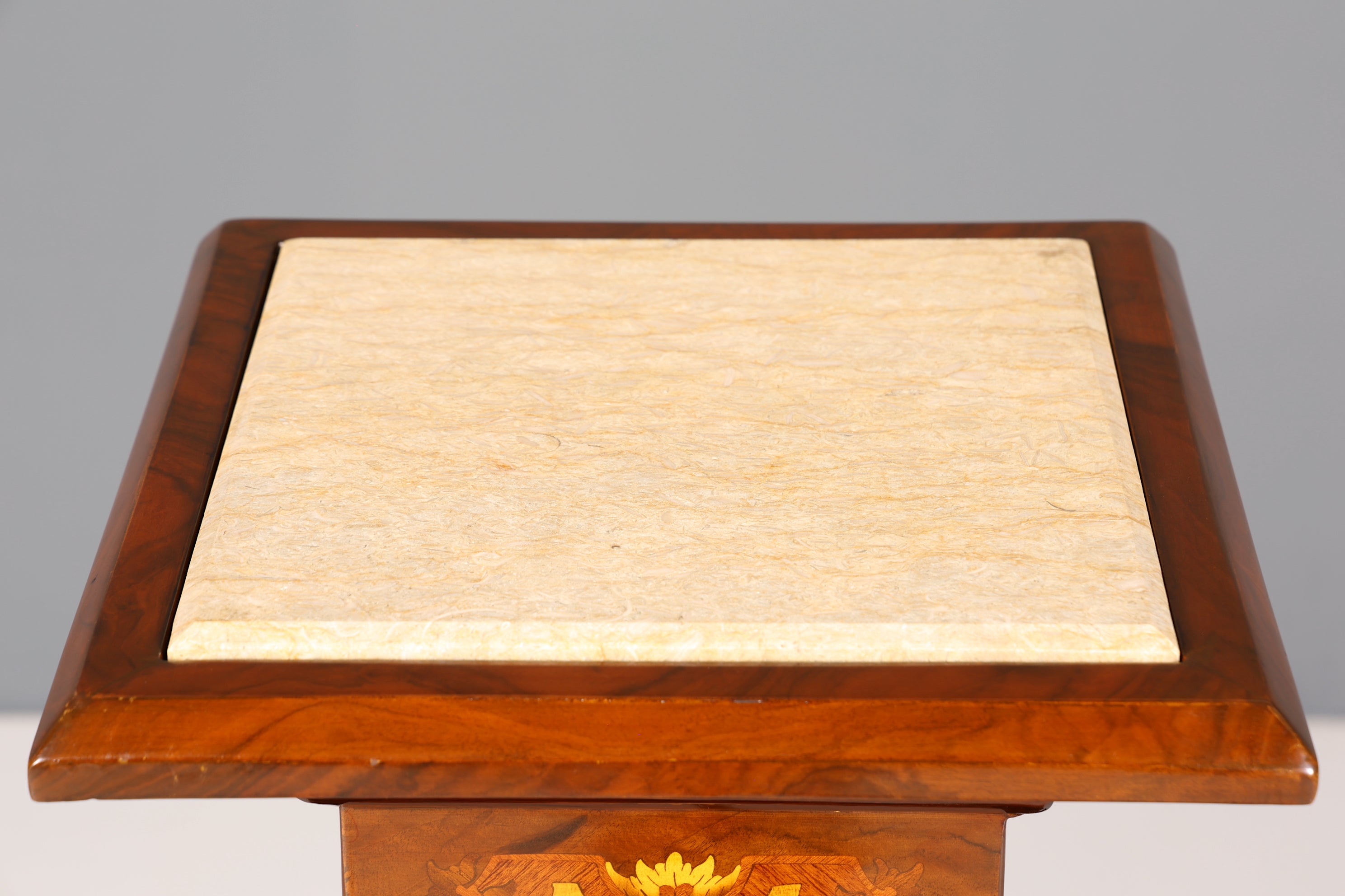 Wunderschöne Barock Stil Säule Louis XV Blumensäule Naturstein Marmor Intarsien Ablage Tisch