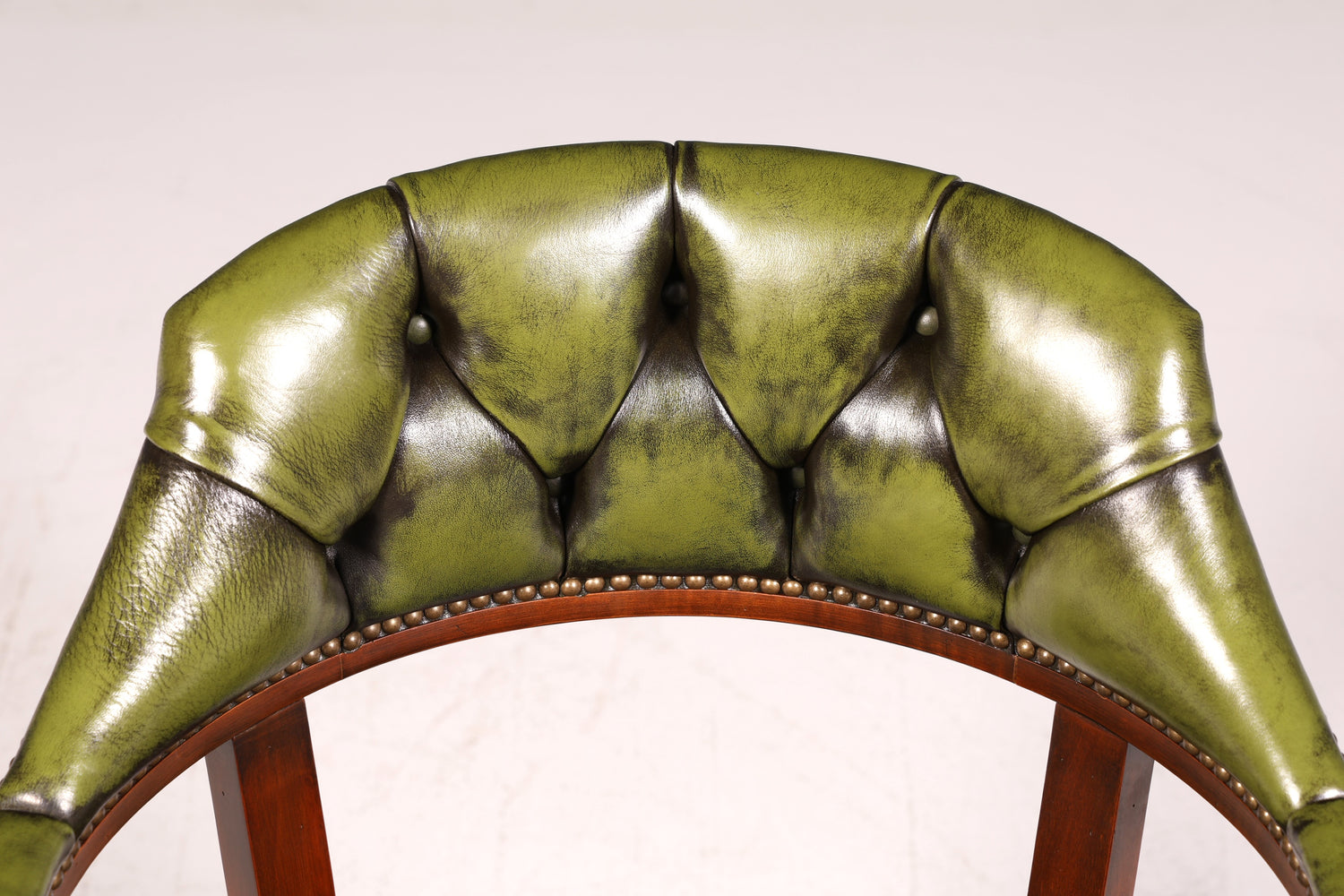 Edler Chesterfield Stuhl Englischer Armlehnstuhl Echt Leder Bürostuhl Sekretär Antik Vintage