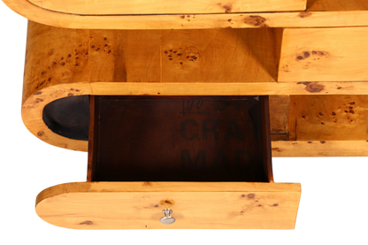 Hauptstadt Möblerei Art Deco tarzı masif ahşap sideboard, belirgin ahşap damarlı ve açık çekmeceli detaylı görünüm