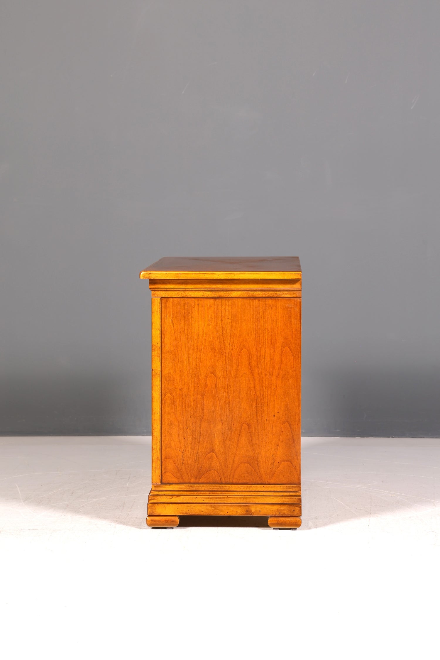 Edles Selva Regal TV-Schrank Villa Borghese Sideboard Kommode Massiv Holz Made in Italy Vintage