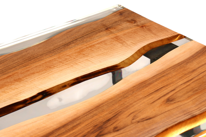 Hauptstadt Möblerei Esstisch aus massivem Nussbaumholz mit klarem Epoxidharz River Table Design und natürlicher Maserung
