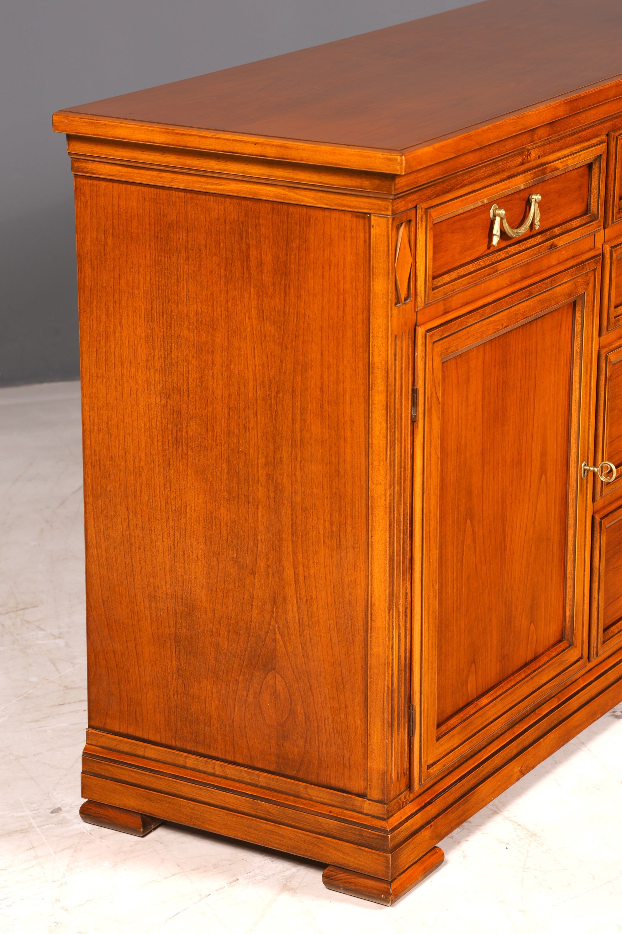 Beautiful original Selva sideboard, Villa Borghese, antique-style cabinet, chest of drawers, buffet, sideboard